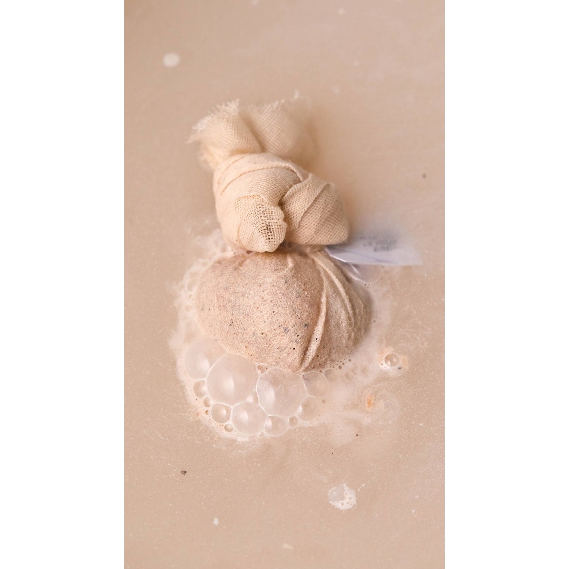 Moisturising Coconut And Mullein Cataplasm - Image 4