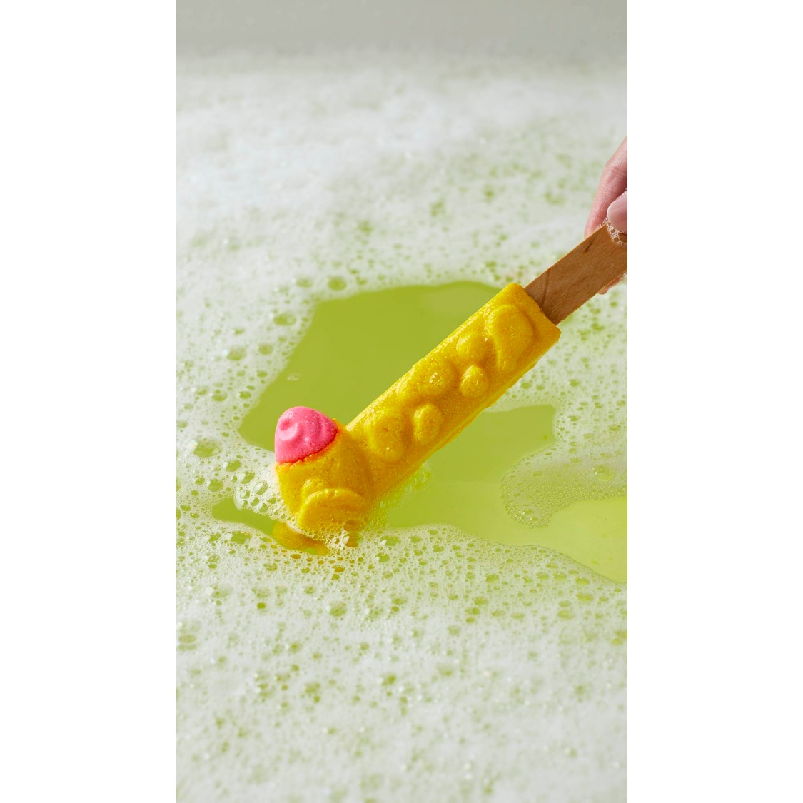 Elsie The Giraffe - Image 4