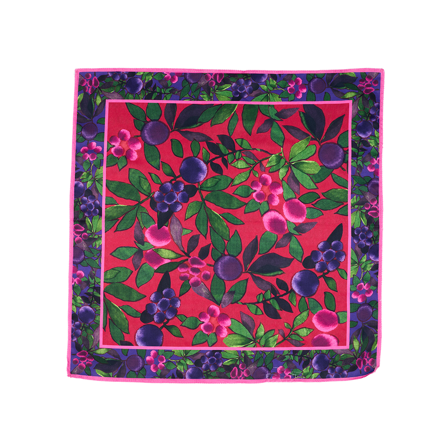 Winter Berries Knot Wrap